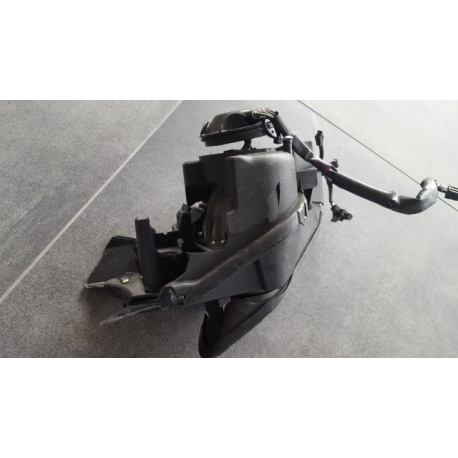 LAMPA REFLEKTOR PRZÓD SOCZEWKA YAMAHA 1000 R1 RN22