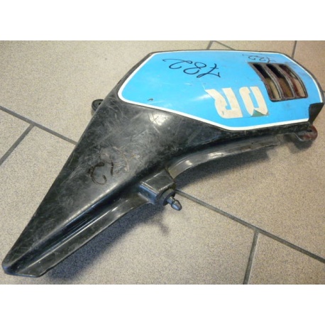 OWIEWKA BOCZNA BOK OSŁONA SUZUKI DR 125 S